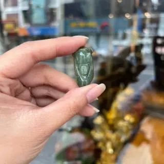 Ve Ngọc Phỉ Thúy 3.5 × 1.5 × 0.8cm